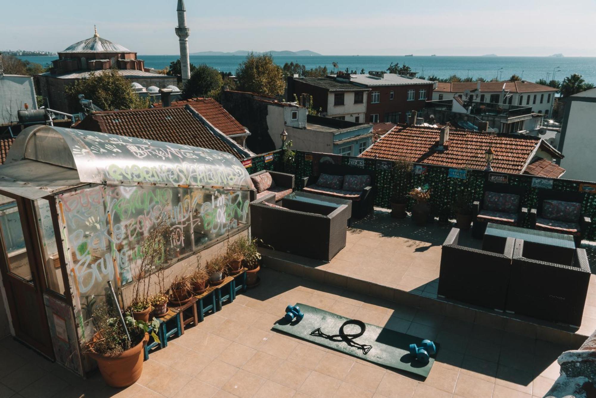 Green Life Apart Hotel Istanbul Exterior photo