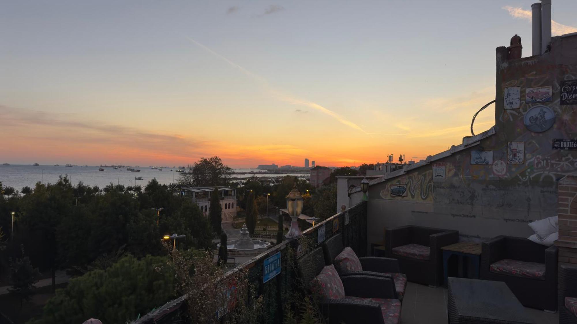 Green Life Apart Hotel Istanbul Exterior photo